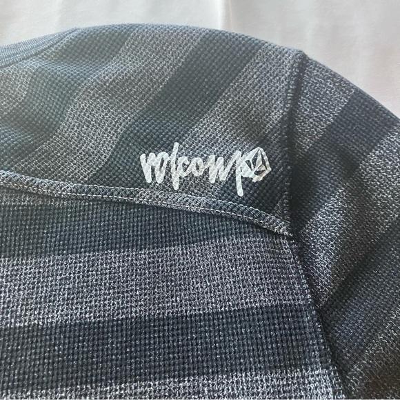 🖤2FOR$30 Striped Long Sleeve Shirt - Picture 8 of 11